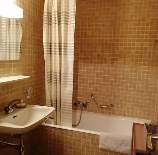 Spacieux Pres Des Violettes *